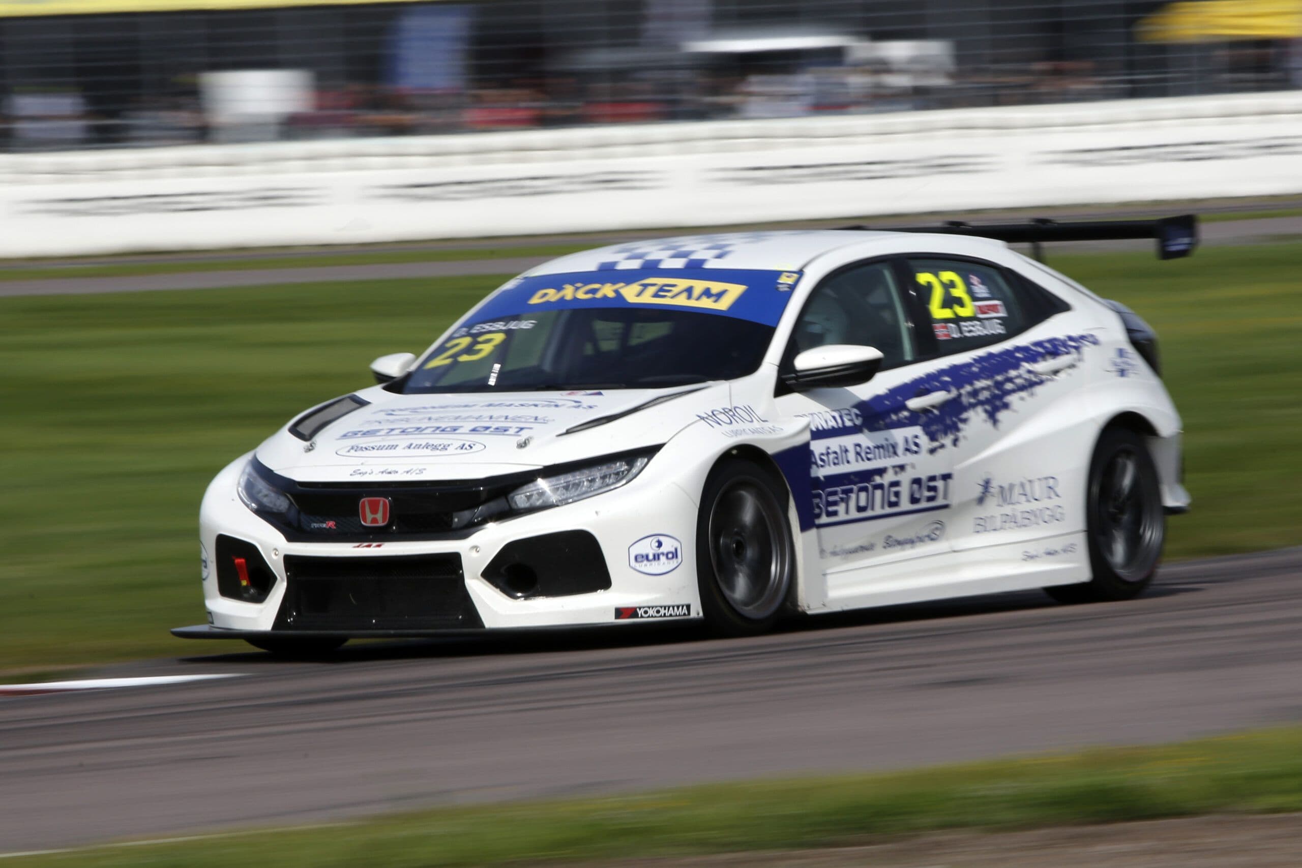 Vinn möjligheten att köra långlopp i B-Zero till ett värde av 35 000 kr!!!